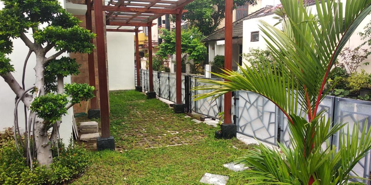 Omah Inap D24 Syariah Near Universitas Aisyiah Yogyakarta Mitra Reddoorz Sleman  Luaran gambar